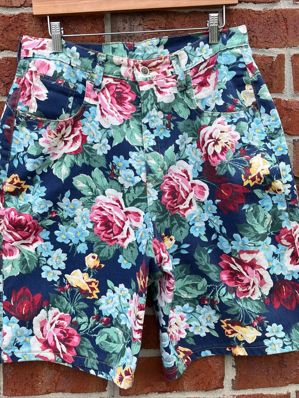Vintage Zena Floral Bermuda Shorts in Navy, Pink, Green